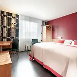 Centrum, Affiliated By Melia