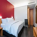 Centrum, Affiliated By Melia فندق