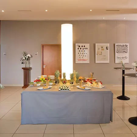 Tryp Hotel 4*