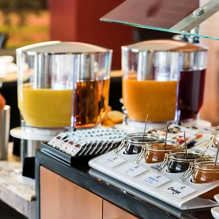 Tryp Hotel