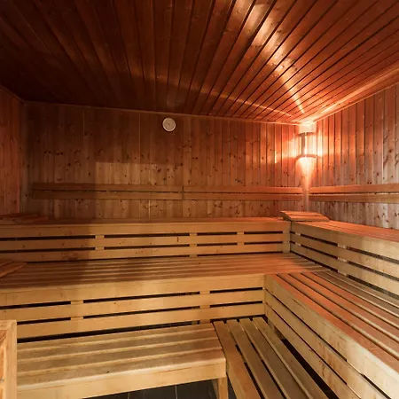 Centrum, Affiliated By Melia מלון