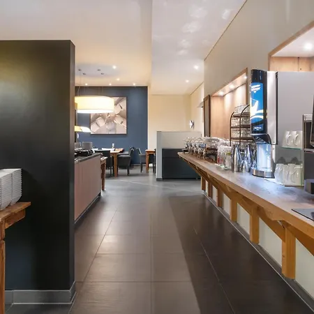 Centrum, Affiliated By Meliá Hotel 4*