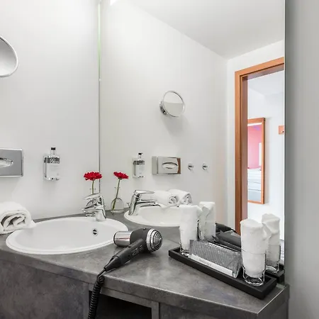 Centrum, Affiliated By Melia 4*