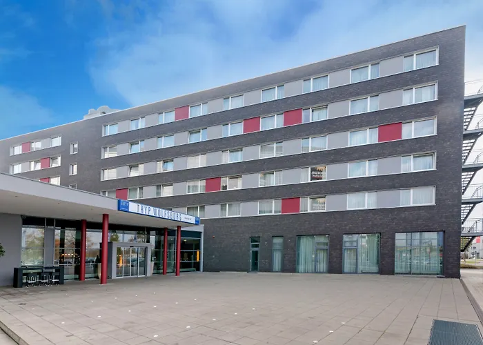 Отель Centrum Affiliated By Melia 4*