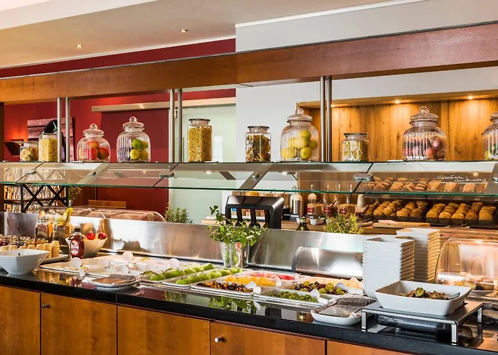 Отель Centrum Affiliated By Melia Вольфсбург