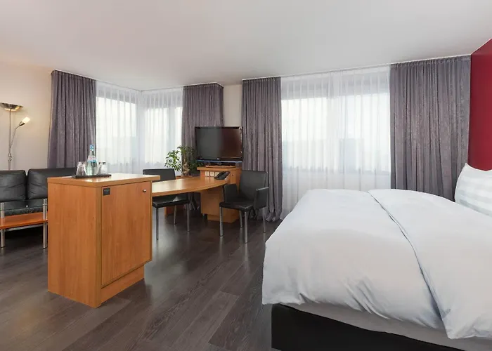 Отель Centrum Affiliated By Melia 4*